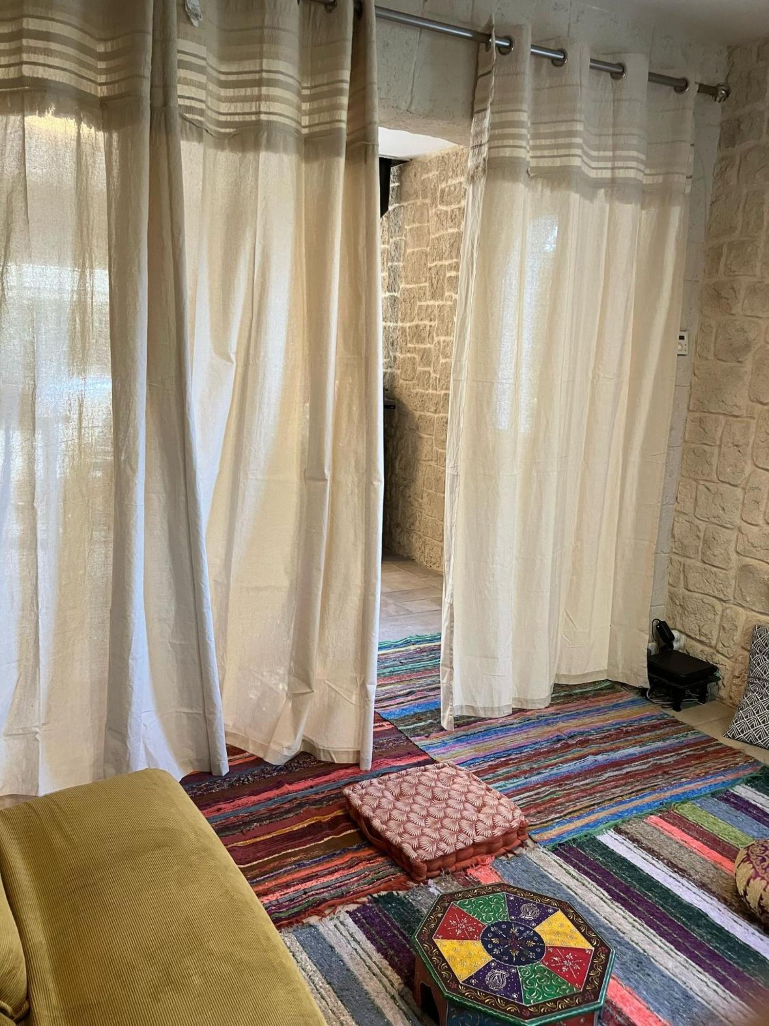 Gite With Private Jacuzzi, Shiatsu & Healthy Food Ladern-sur-Lauquet 외부 사진